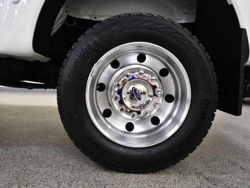 Used 2023 Ford F450 Limited w/ FX4 Off-Road Package AWD/4WD image 35
