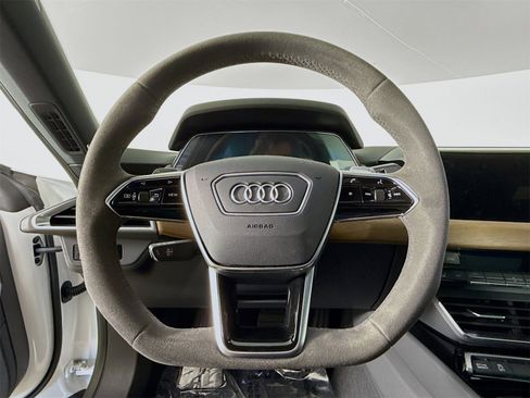 Certified 2022 Audi e-tron GT Premium Plus image 11