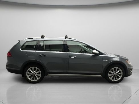 Used 2017 Volkswagen Golf Alltrack SE AWD/4WD image 7