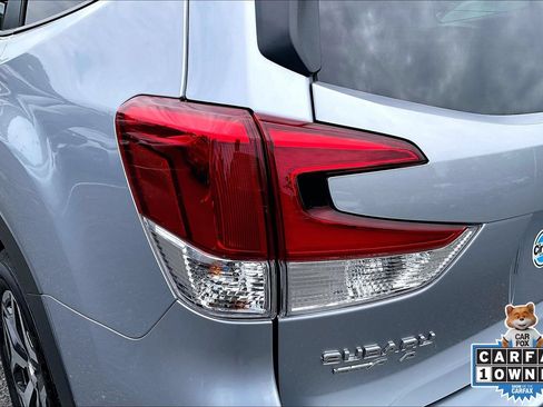 Certified 2023 Subaru Forester Premium AWD/4WD image 28