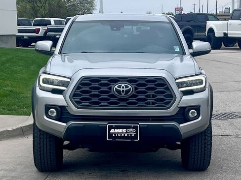 Used 2023 Toyota Tacoma TRD Off-Road AWD/4WD image 9