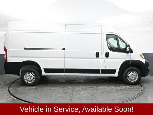 Used 2025 RAM ProMaster 2500 w/ Convenience Group image 8