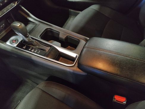 Used 2024 Nissan Sentra SV image 26