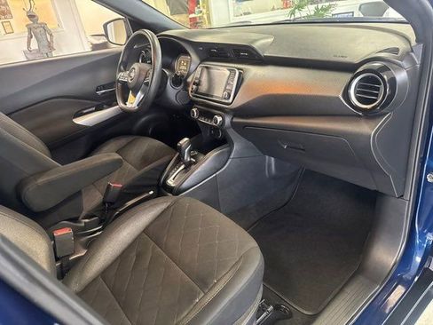 Used 2019 Nissan Kicks SV image 13