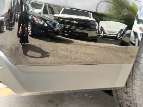 Used 2021 Chevrolet Suburban High Country image 33