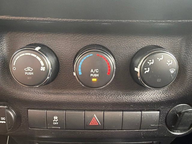 Used 2015 Jeep Wrangler Unlimited Sport w/ Connectivity Group AWD/4WD image 21