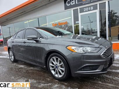 Used 2017 Ford Fusion SE w/ Fusion SE Technology Package