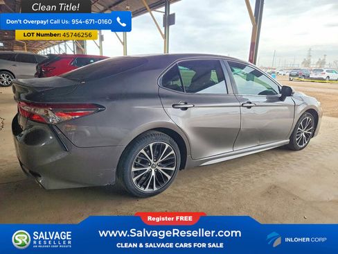 Used 2018 Toyota Camry SE w/ Protection Package (Q2) image 4