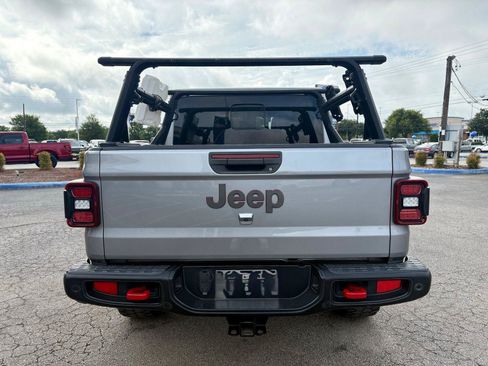 Used 2020 Jeep Gladiator Rubicon AWD/4WD image 4