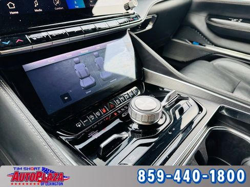 Used 2024 Jeep Grand Wagoneer Series II w/ Quick Order Packagew 28T image 35