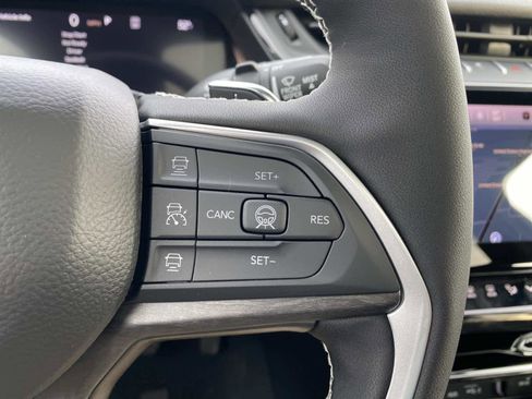 New 2026 Jeep Grand Cherokee Limited w/ Limited Altitude Package image 15