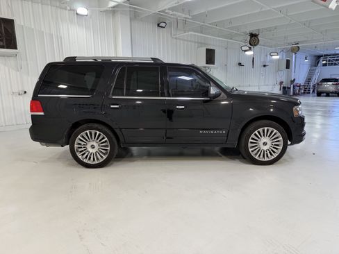 Used 2015 Lincoln Navigator 2WD w/ Equipment Group 101A Reserve image 7