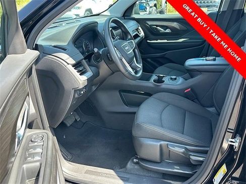 Used 2024 GMC Terrain SLE image 12