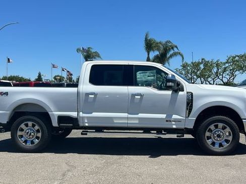 New 2026 Ford F250 Lariat w/ Lariat Premium Package AWD/4WD image 2