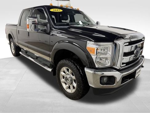 Used 2015 Ford F250 Lariat w/ Lariat Interior Package image 2