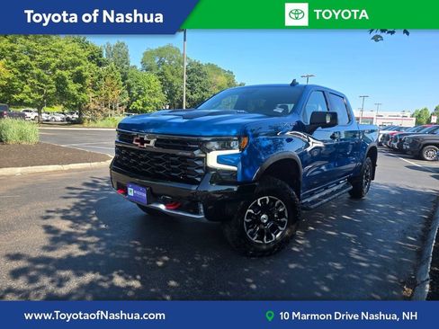 Used 2022 Chevrolet Silverado 1500 ZR2 w/ Technology Package AWD/4WD image 1