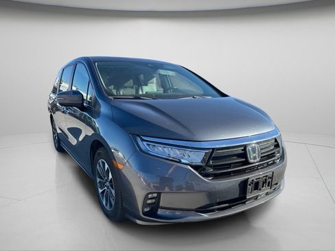 Used 2023 Honda Odyssey EX-L image 2