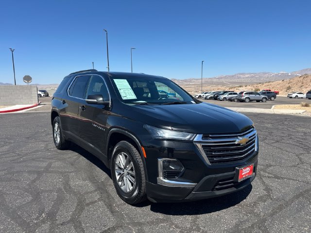 Used 2023 Chevrolet Traverse LT FWD image 1