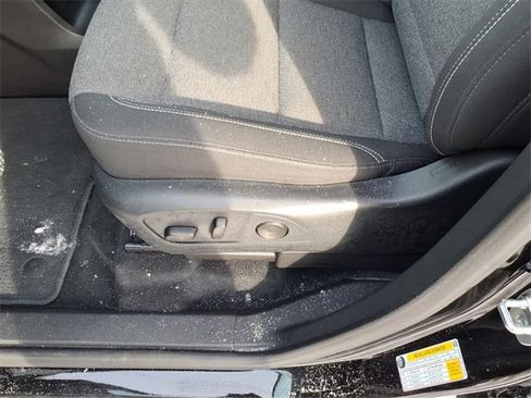 Used 2025 GMC Acadia Elevation image 18