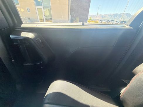 Used 2020 Dodge Grand Caravan GT FWD image 32