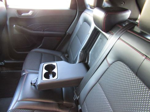 Used 2024 Ford Escape ST-Line w/ Cold Weather Package FWD image 32
