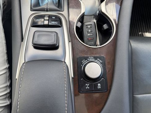Used 2019 Lexus RX 350 AWD w/ Navigation Package image 17