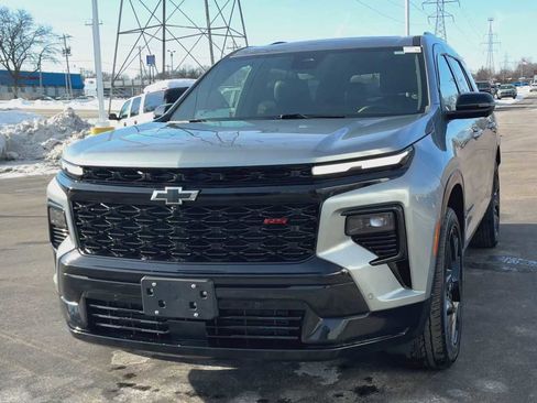 Certified 2024 Chevrolet Traverse RS image 7