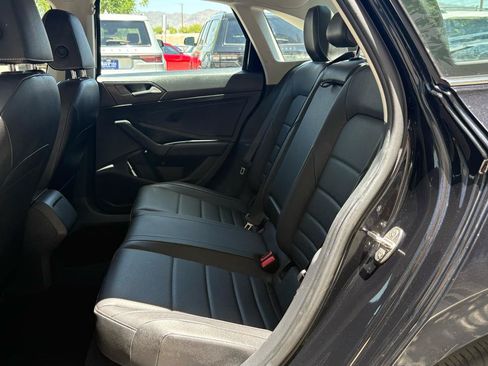 Used 2024 Volkswagen Jetta SE FWD image 23