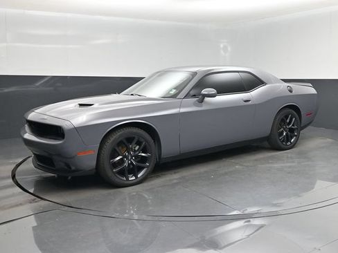 Used 2022 Dodge Challenger SXT w/ Blacktop Package RWD image 9