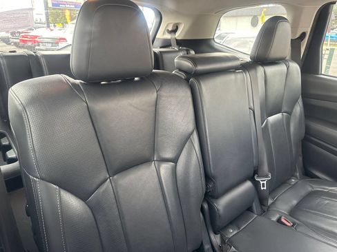 Used 2019 Subaru Ascent Limited AWD/4WD image 34
