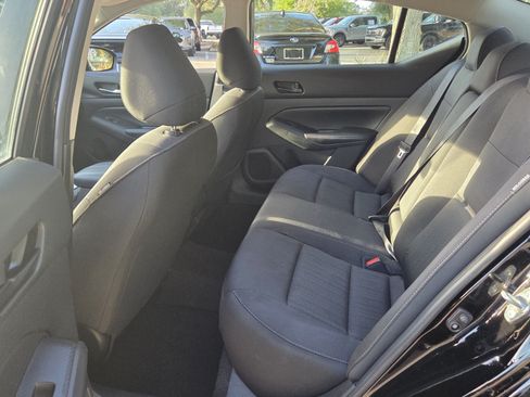 Used 2025 Nissan Altima 2.5 SV FWD image 13