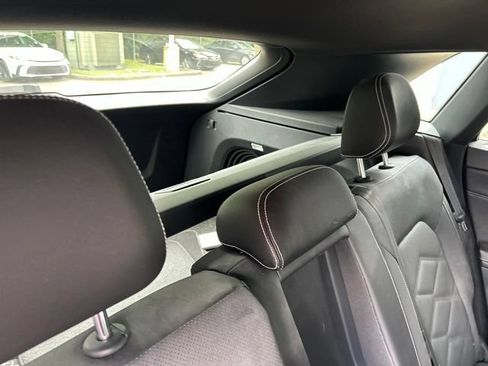 Used 2024 Volkswagen Atlas Cross Sport SE FWD image 25
