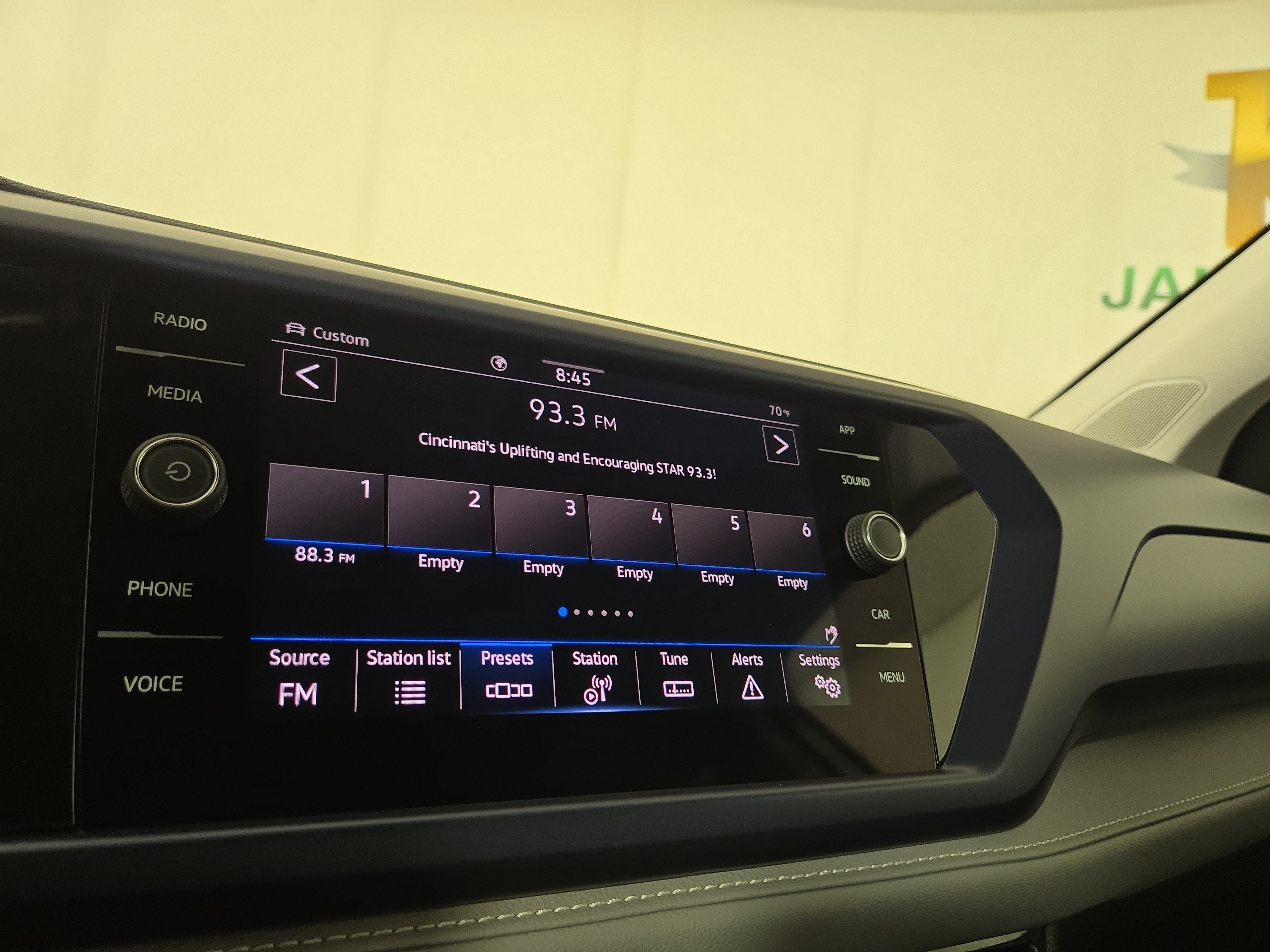 Used 2024 Volkswagen Taos SE AWD/4WD image 19
