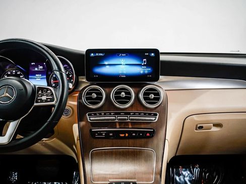 Certified 2021 Mercedes-Benz GLC 300 image 12