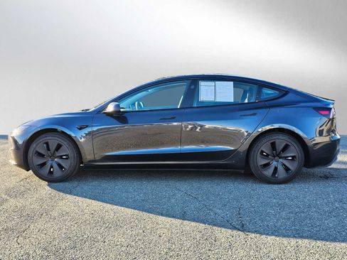 Used 2024 Tesla Model 3 Standard Range image 6