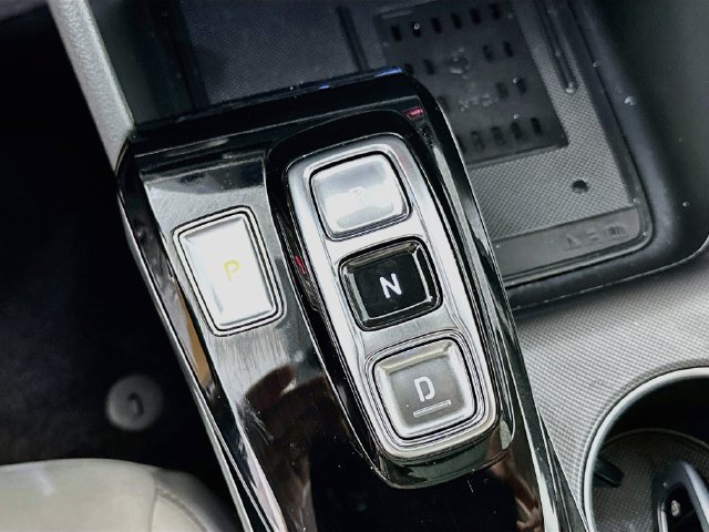 Used 2023 Hyundai Sonata SEL w/ Convenience Package FWD image 16