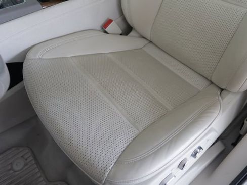 Used 2021 Cadillac Escalade Premium Luxury Platinum image 27