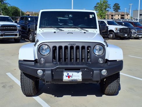 Used 2018 Jeep Wrangler Unlimited Sport AWD/4WD image 4
