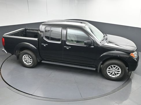 Used 2016 Nissan Frontier SV image 31