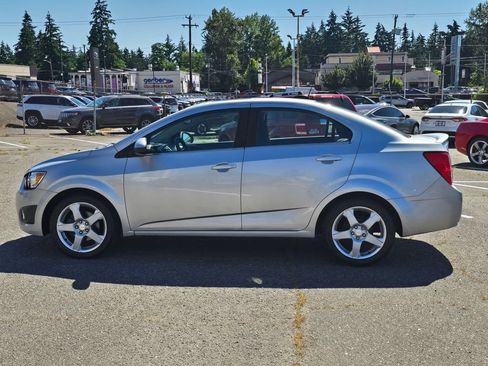 Used 2015 Chevrolet Sonic LT FWD image 5