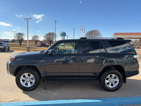 Used 2024 Toyota 4Runner SR5 image 5