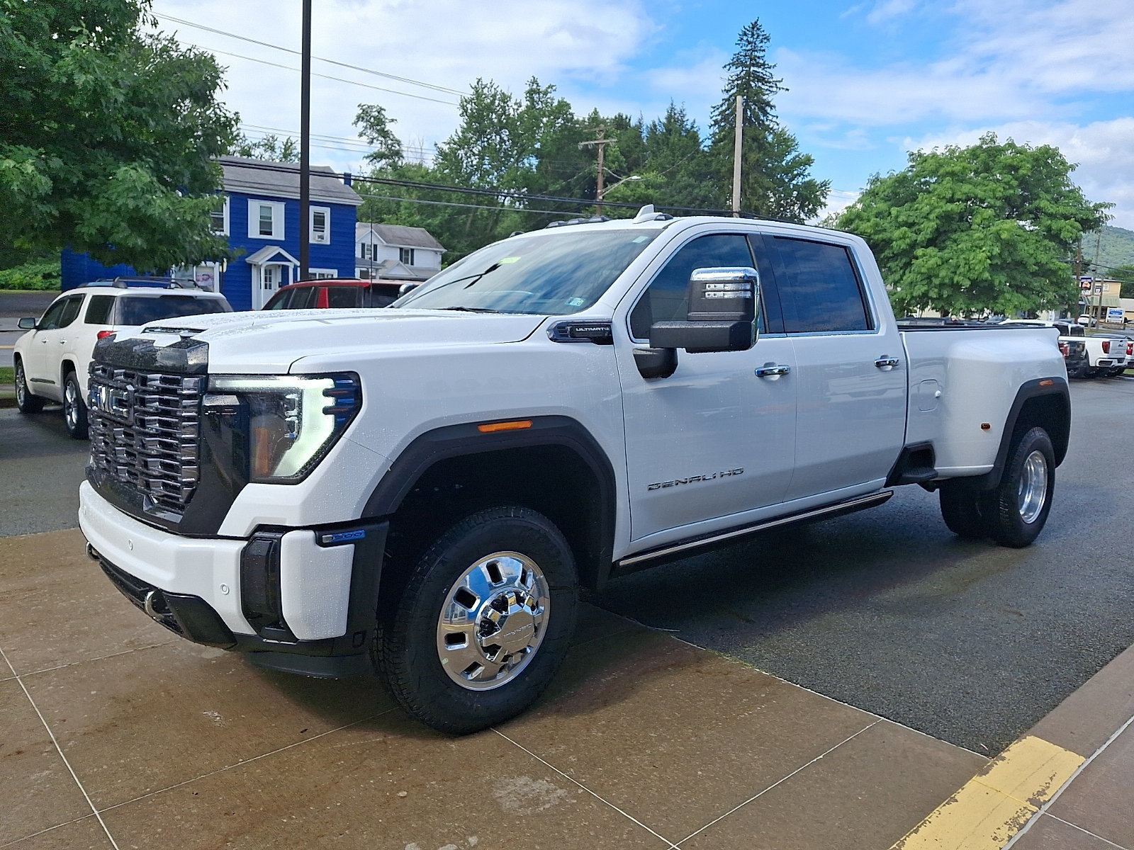 New 2026 GMC Sierra 3500 Denali Ultimate AWD/4WD image 3