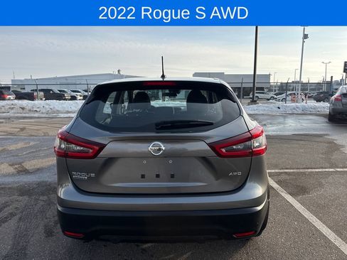 Used 2022 Nissan Rogue Sport S image 7