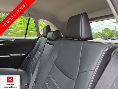 Used 2022 Toyota RAV4 XLE Premium AWD/4WD image 21