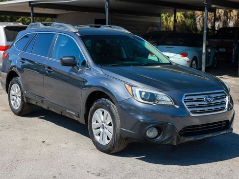 Used 2015 Subaru Outback 2.5i Premium image 15