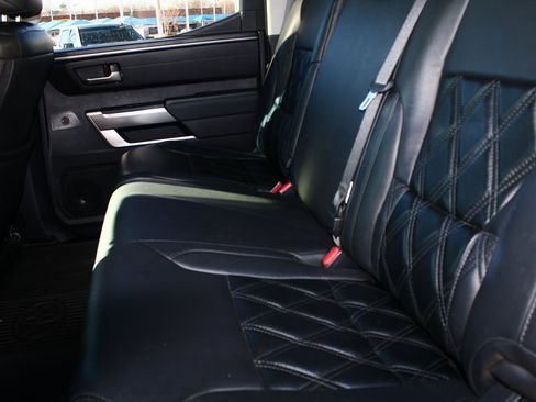 Used 2022 Toyota Tundra SR5 w/ SR5 Convenience Package image 12