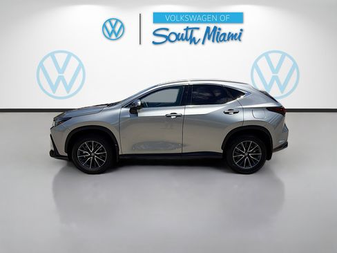 Used 2025 Lexus NX 250 FWD w/ Accessory Package (2T) image 4