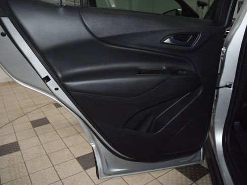 Used 2022 Chevrolet Equinox LT FWD image 41