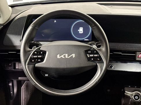 Used 2022 Kia EV6 Wind w/ Wind Technology Package AWD/4WD image 13