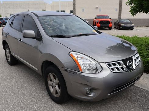 Used 2013 Nissan Rogue S w/ Special Edition Pkg FWD image 5